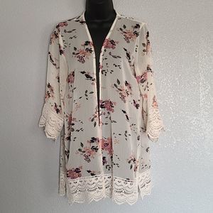 Mason & Belle Floral Crochet Trim Cover-up
